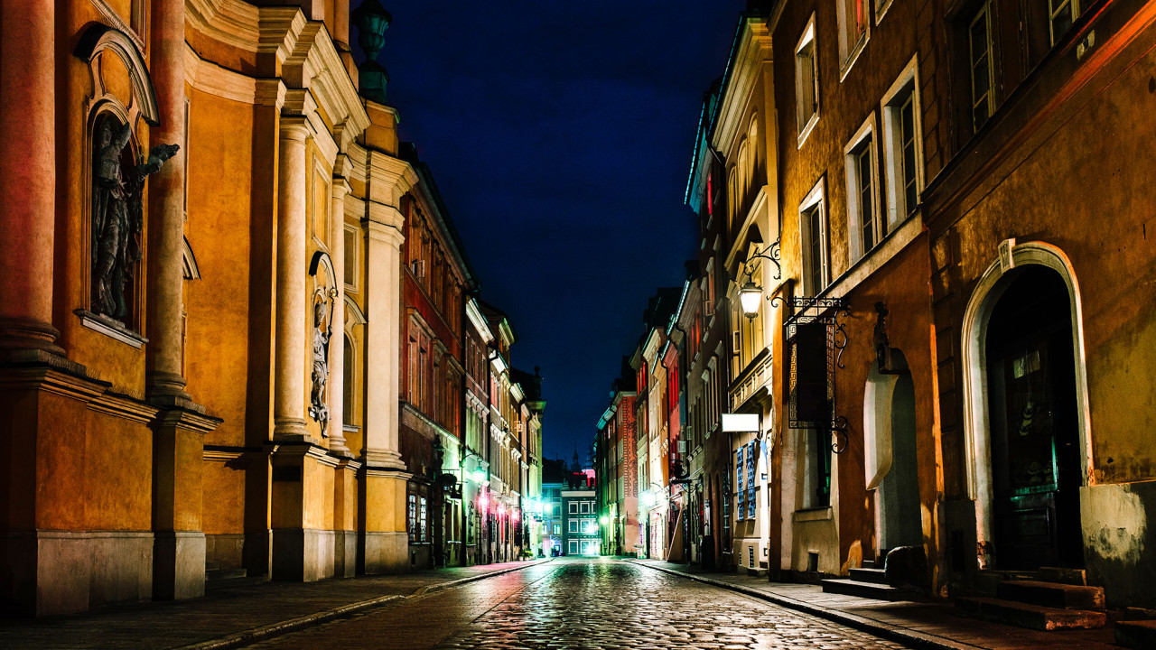 Stare miasto nocą, Warszawa, ilustracja do artykułu