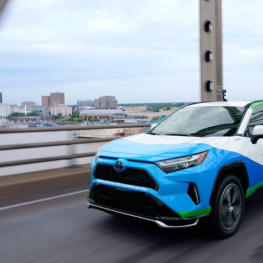 Toyota testuje nowe paliwo o ponad 40% niższej emisji CO2