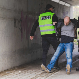 Deportacja Ukraińca za znęcanie się nad partnerką
