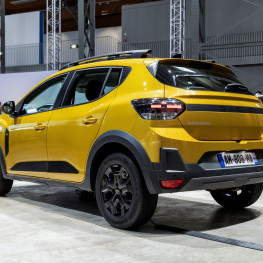 Nowa Dacia Sandero i Jogger: 155 KM i odświeżony design!