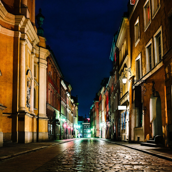 Stare miasto nocą, Warszawa, ilustracja do artykułu